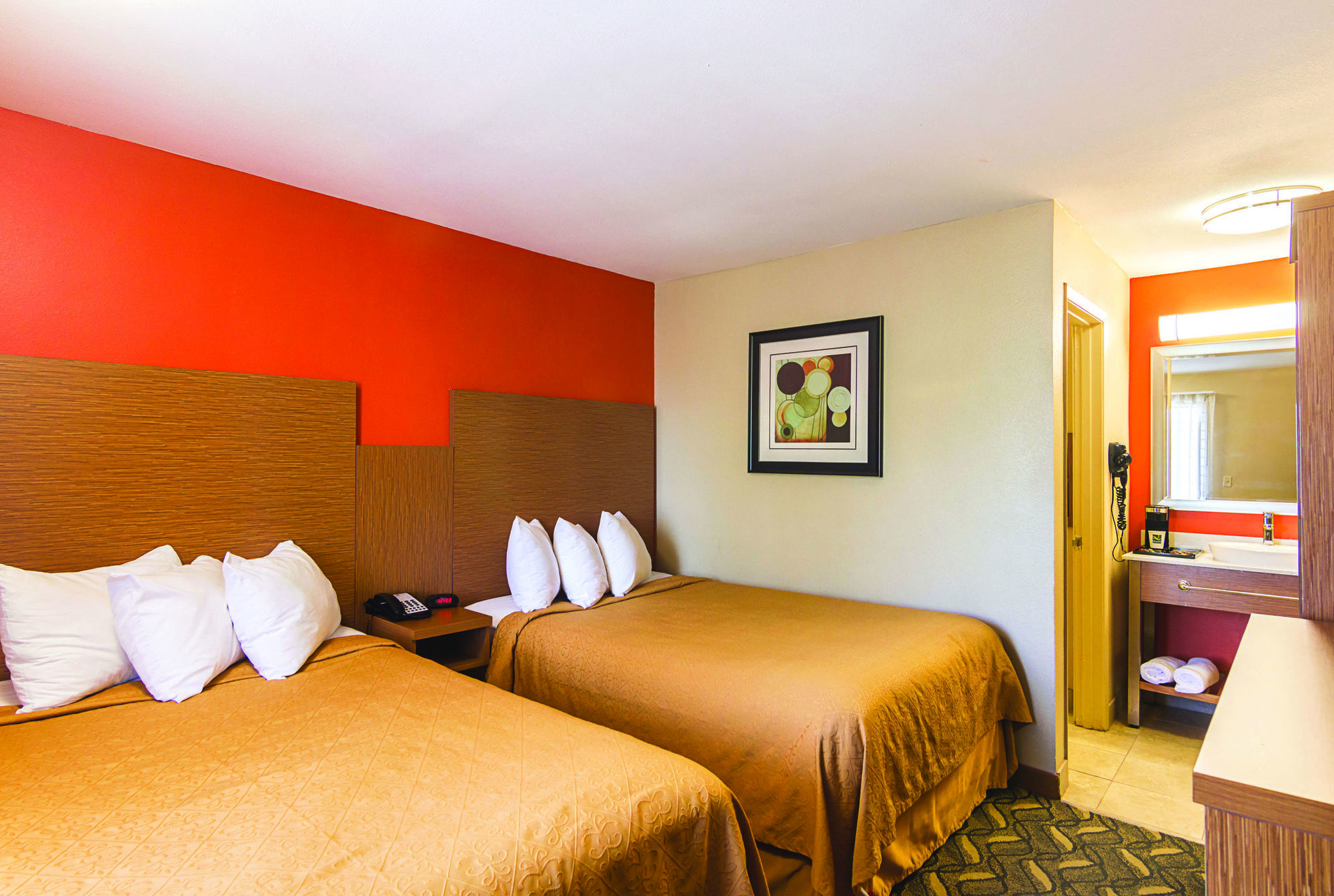 Days Inn & Suites By Wyndham Arlington Near Six Flags Kamer foto